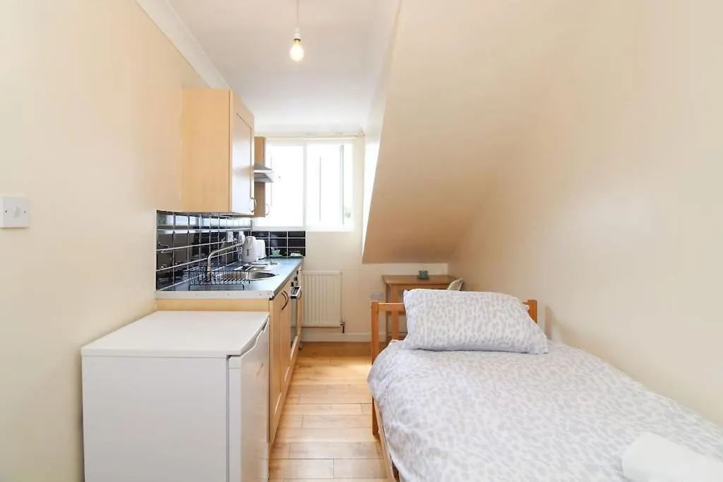 Polygon Centre Cosy Studio Apartment Southampton