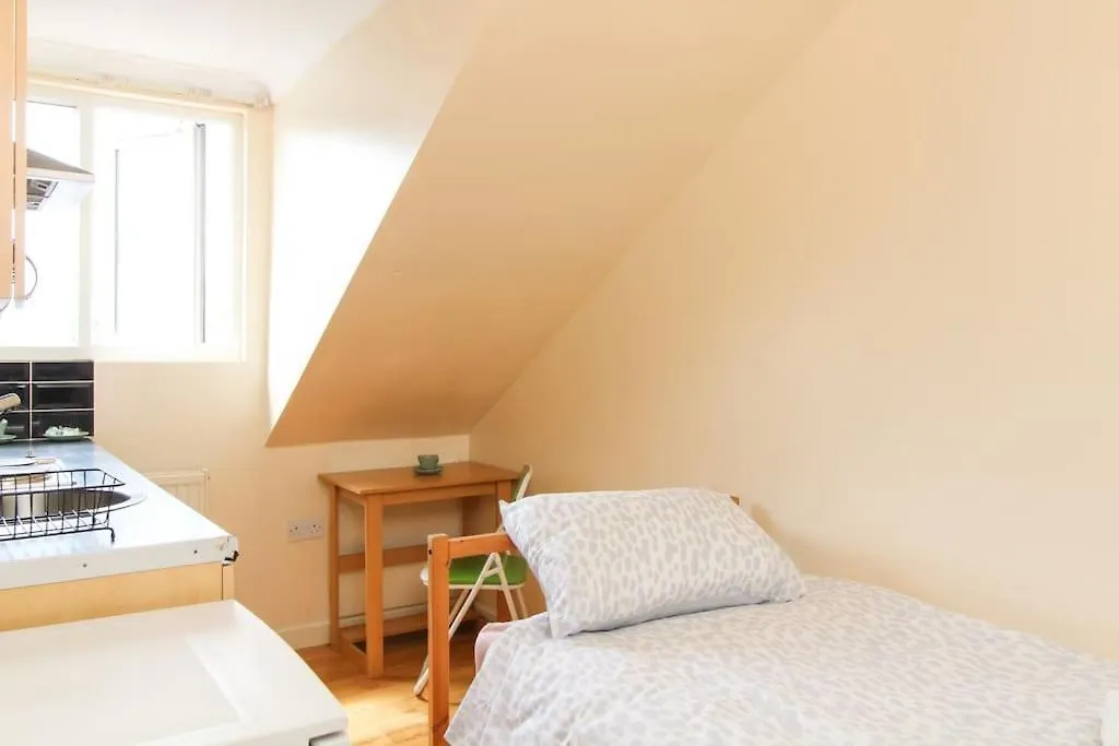 Polygon Centre Cosy Studio Apartment Southampton